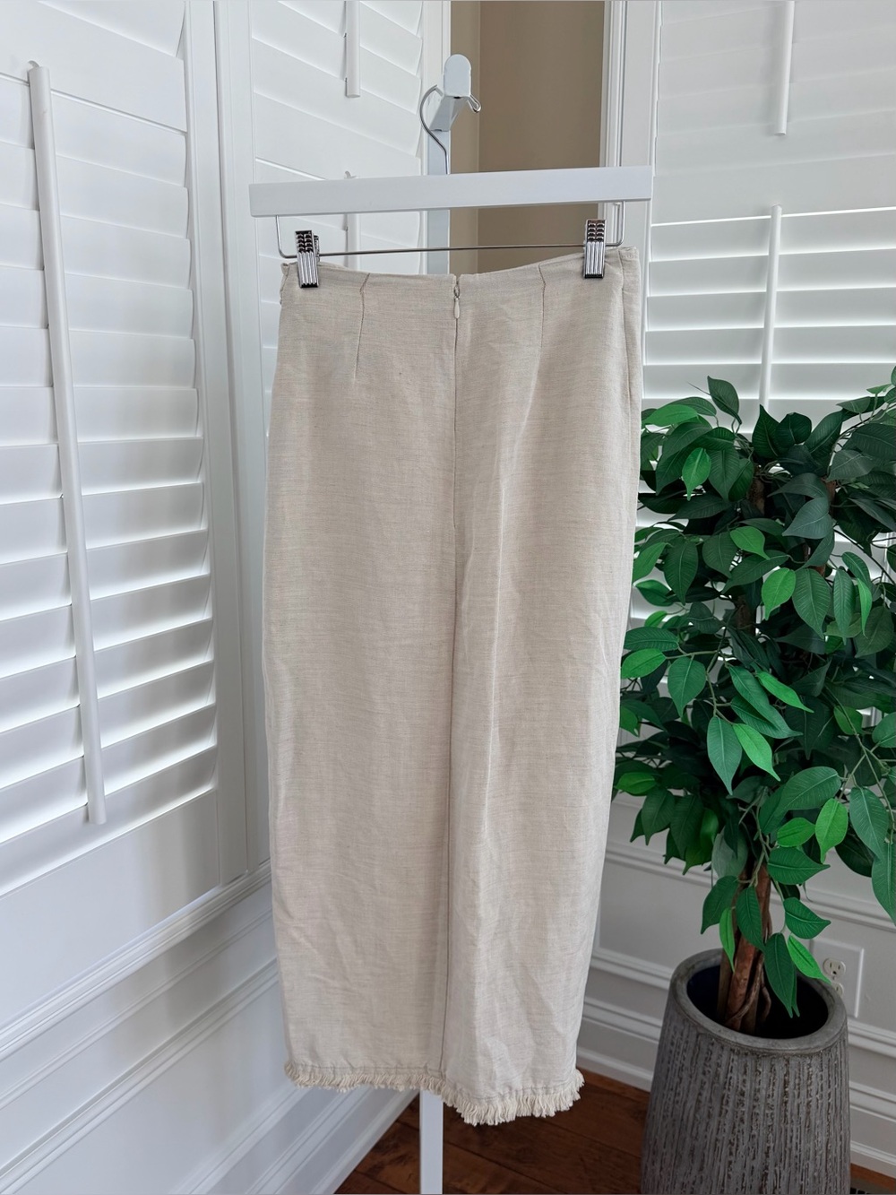 H&M Linen Blend Wrap Skirt in Light Beige Size 2 - Picture 2 of 8